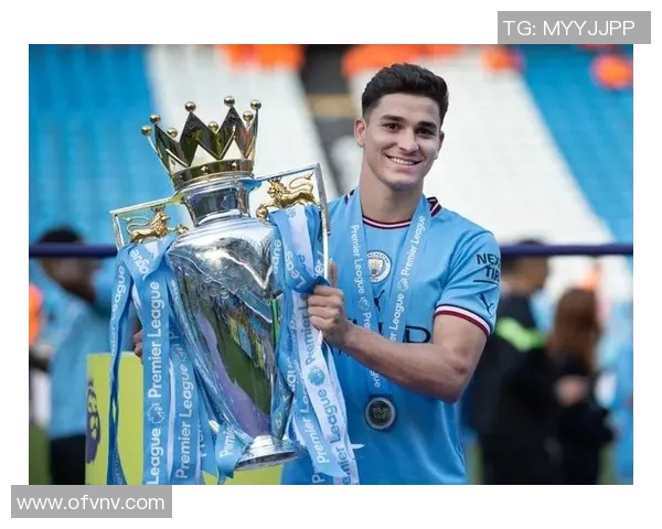 阿尔瓦雷斯领衔未来足坛新星崛起全能球技展现辉煌潜力